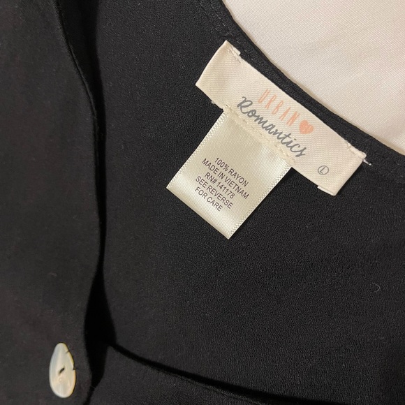 Women’s Button Up Top - Picture 8 of 8